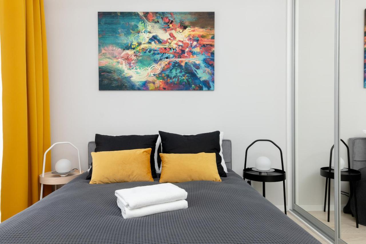 Yellow Sunset Studio Daire Varşova Dış mekan fotoğraf
